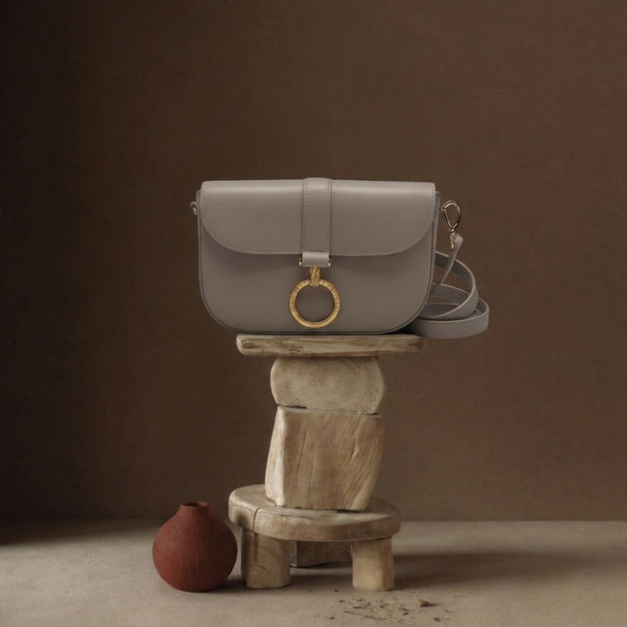 VALENTINA TAUPE + HERRADO ORO