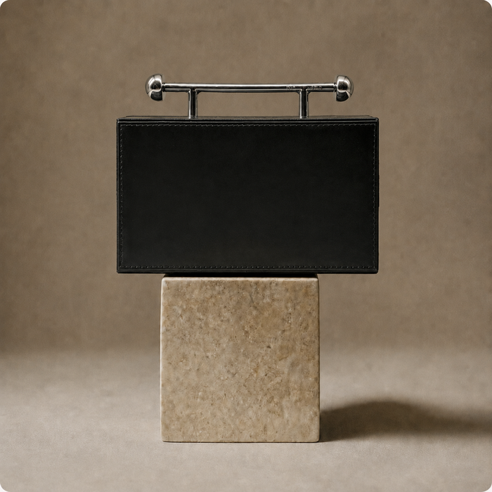 Mía Clutch Cuero Negro